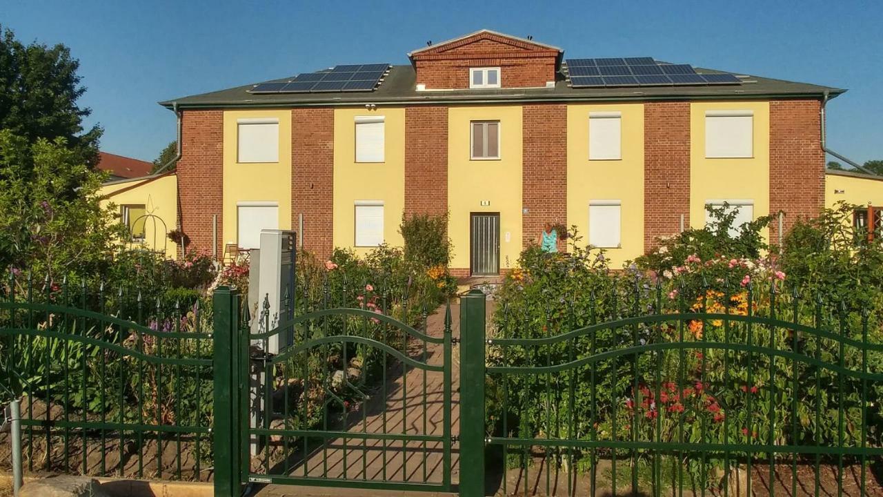 Ferienwohnungen Amselweg Brandenburg (Brandenburg an der Havel) Exterior foto